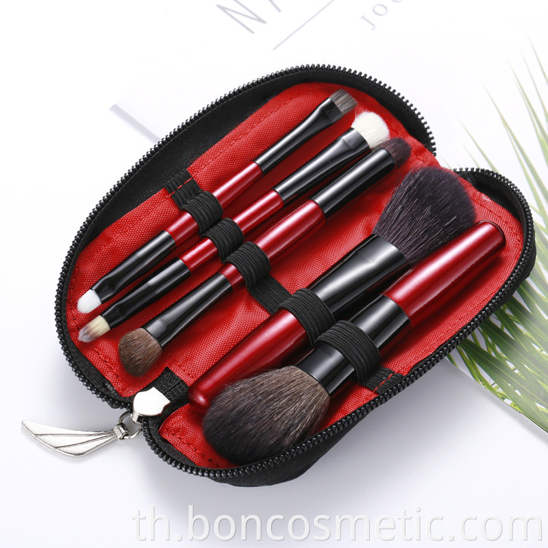 Travel Makeup Brushes